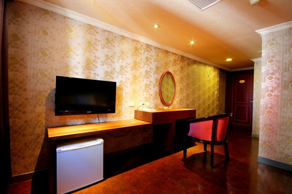 Golden Home Hotel Taipéi Exterior foto